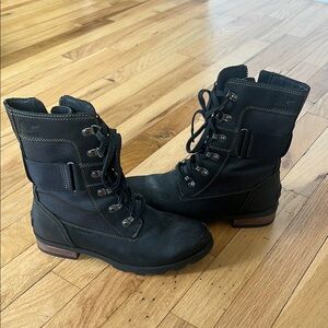 Sorel Black Combat Moto Boots with Rugged Sole